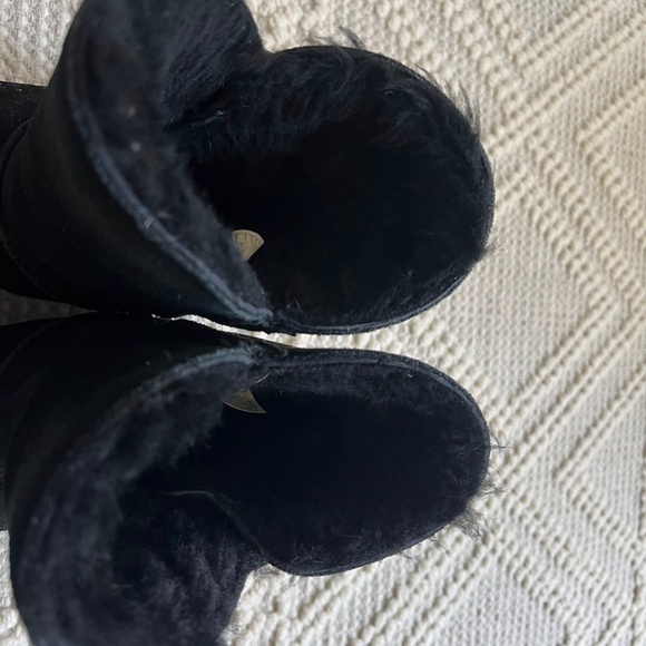 UGG black size 7 boots - Picture 5 of 7
